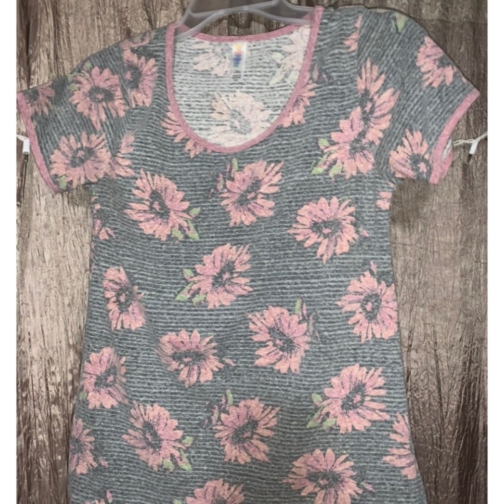 LuLaRoe Patterned Shirt